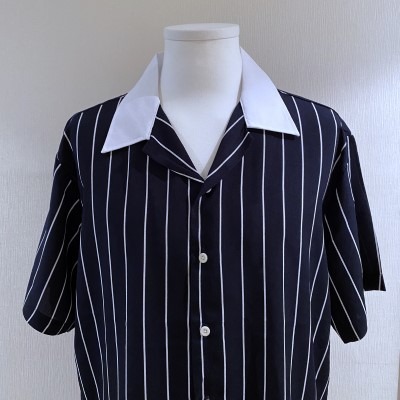 [TOP] a color scheme stripe shirt
